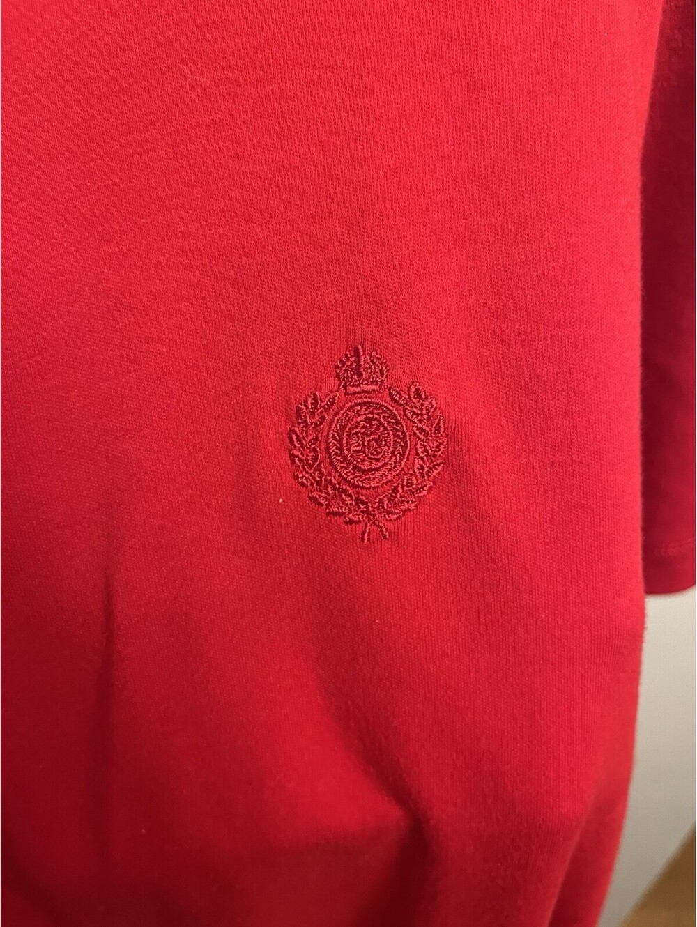 Classic Liz Claiborne Red Short Sleeved Top With Emblem Size XL - Picture 2 of 4